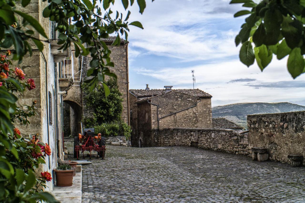 B&B A Casa Di Emy Barisciano Luaran gambar